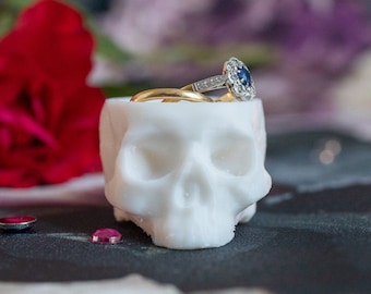 Extra Small white skull Ring Dish - Skull Planter - Human Skull Plant Pot - Gothic Home - 3D Printed Skull - Spooky Skull - Skull plant pot