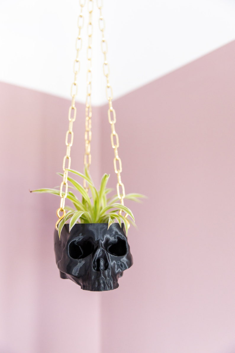 Black Hanging Skull Planter with Chain Human Skull Plant Pot Gothic Home 3D Printed Skull Spooky Skull Halloween Decoration image 4