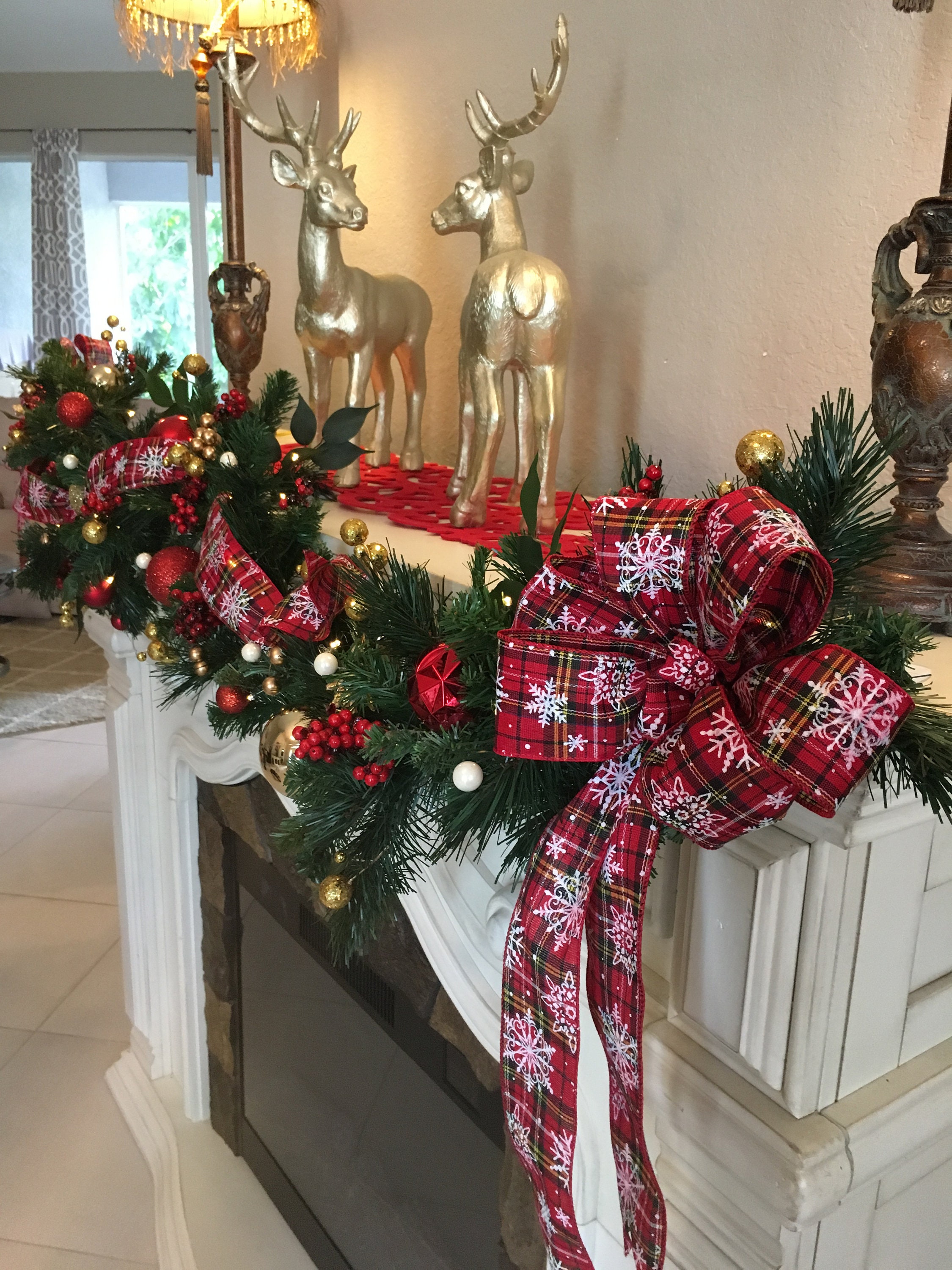 Completed Lighted Christmas Ribbon Garland Home & Living Wreaths & Door