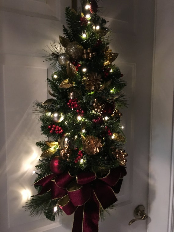 Ghirlanda natalizia a forma di goccia, fiocco in velluto bordeaux, albero da parete illuminato senza fili - Italia