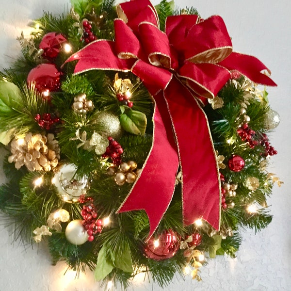 Wreath, Red Wreath, Red Velvet, Cordless, LED light, Elegant Wreath, Timer Option, Battery Operated, #23WRREDVELVET