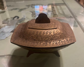 Wonderful Vintage Brass Asian Indian Container with Lid