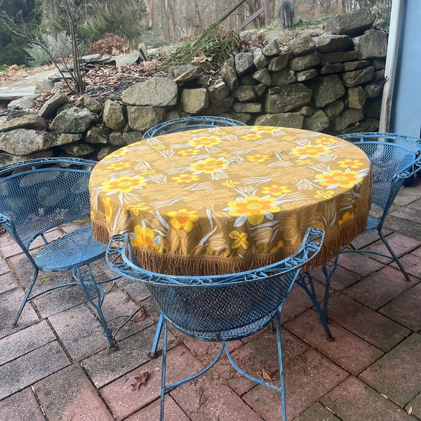 Wonderful Vintage 1960s Floral and Fringe Trimmed Round Table Cloth