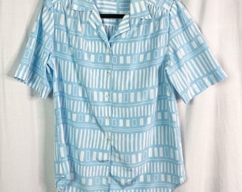 Vintage Pastel Blue & White Short Sleeve Button Up Top Med