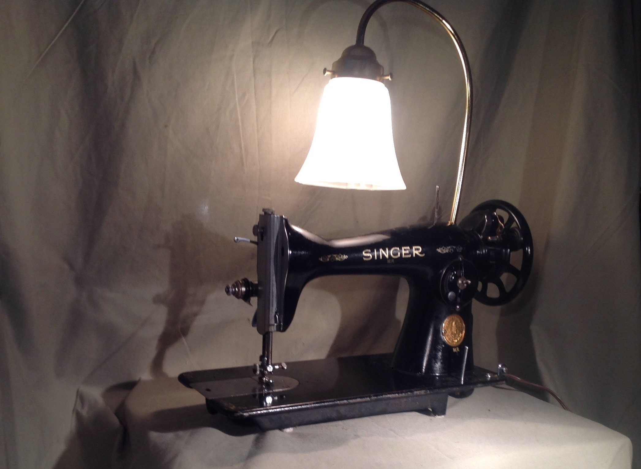 Daylight Sewing Machine Lamp