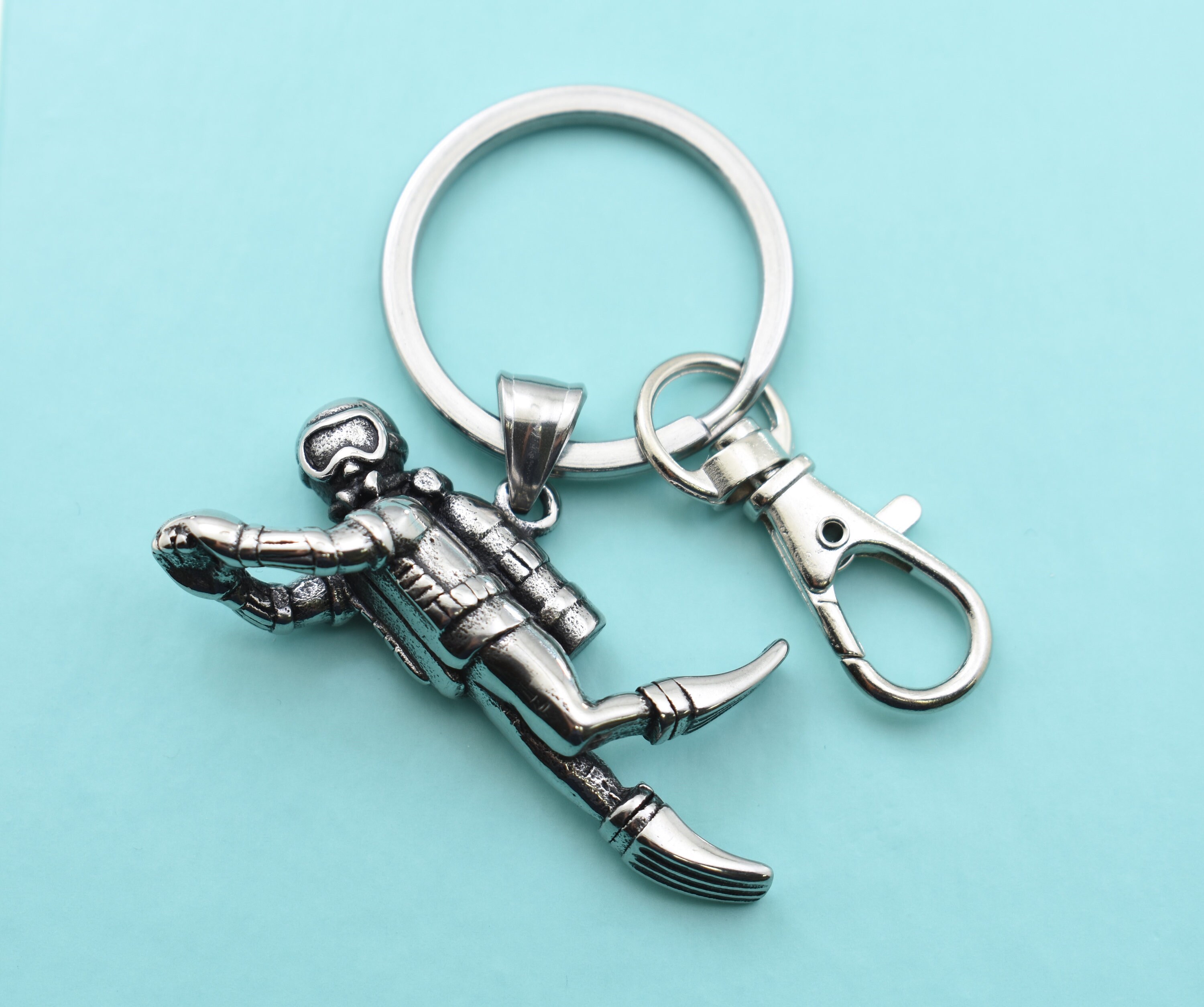Scuba diver keychain in stainless steel. Gift for scuba diver. Etsy