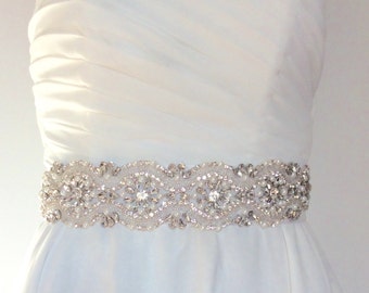 Wedding belt in rhinestones and pearl