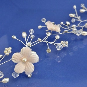 Bridal hair vine, Boho hair vine, bridal halo, Boho halo, bridal hair piece, wedding hair vine, silk flowers hair, flower halo, wedding vine