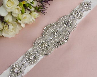 wedding sash belt, jeweled belt, rhinestone sash belt, rhinestone and perle belt, wedding dress, belt for dress, crystal sash, bridal sash