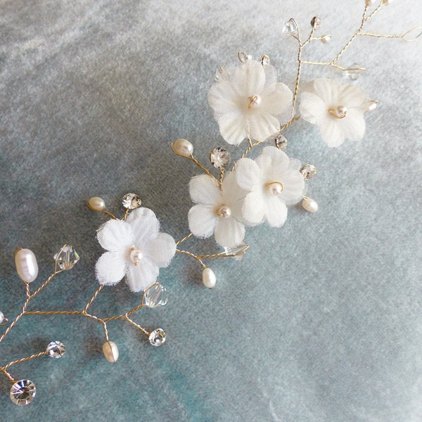 Vigne de cheveux, serre tête Swarovski, serre-tête crystal et perle, serre-tête mariage, serre-tête fleurs en soie, Tiare, diadème, boho