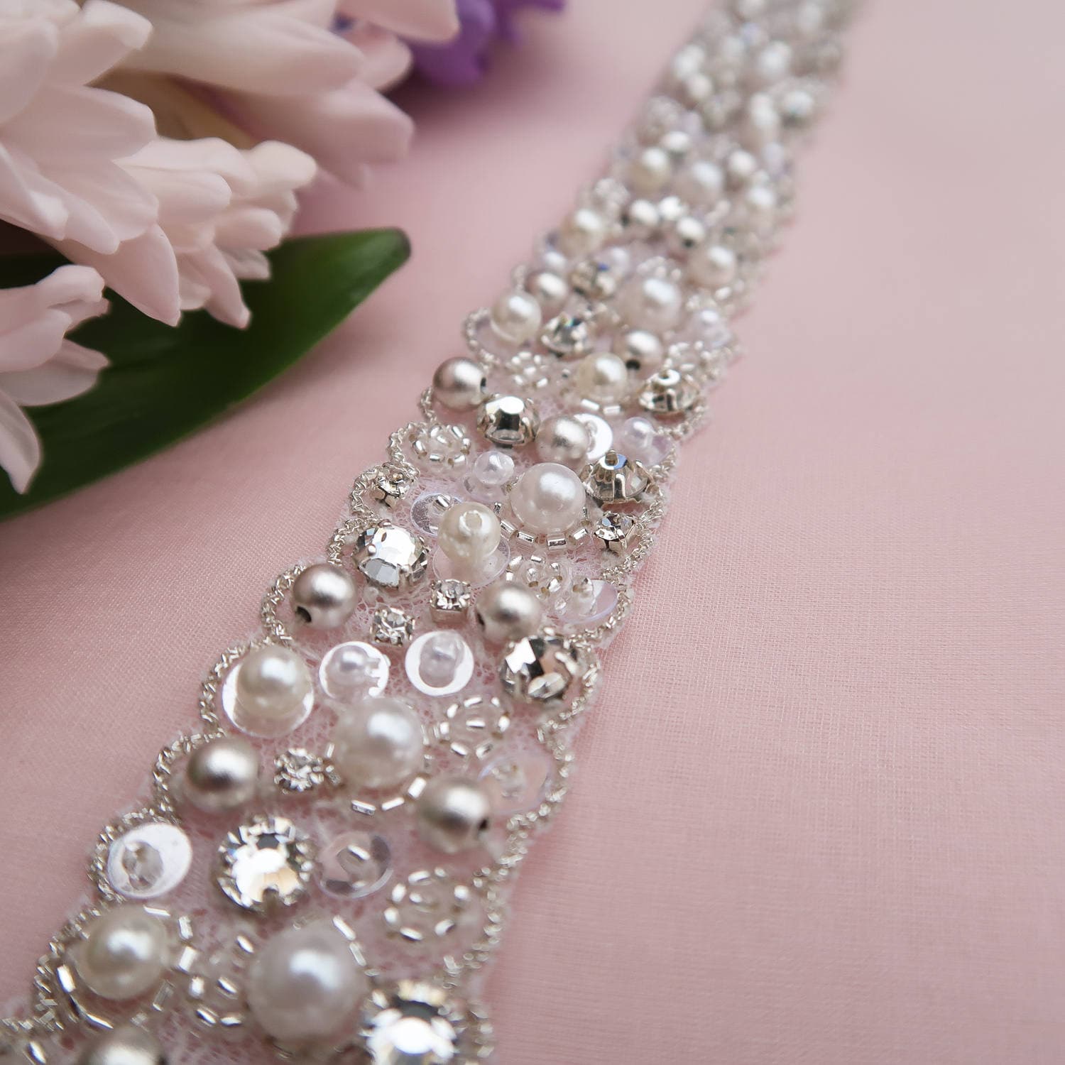 Ceinture Satin Et Strass, Ivoire/argent, Perlée, Taille Moyenne, Neuve