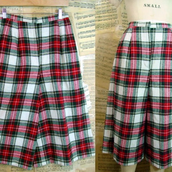 SALE Skirt Vintage 70's Scottish Tartan Plaid Wool Split Culottes Skirt S/M