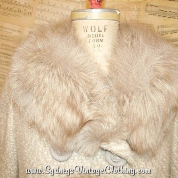SALE Vintage 60's Fox Fur Trim Wool Boucle Ladies Suit Large