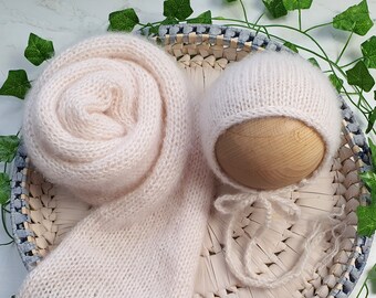 RTS Ecru off White Knitted photo prop wrap and bonnet set - photography prop posing layer Ready to send.
