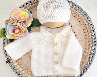 0-3 month White Cardigan and Hat set, Knit baby sweater and beanie, handmade Baby jumper, Gift for Baby, Knitted Baby Jacket with collar