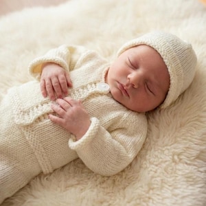 Easy Basic Baby Cardigan and Hat Knitting Pattern: Aran Worsted Yarn (PDF Pattern)