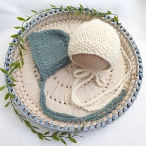 Baby bonnet knitting PATTERN, Seed Stitch baby bonnet, Quick and Easy baby bonnet pattern using Aran or Worsted yarn, knitting for baby image 3