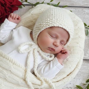 Seed Stitch Baby Bonnet Knitting Pattern: Aran Worsted Yarn (PDF Instructions)