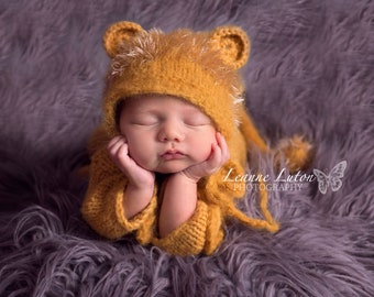 Handmade Baby lion bonnet with fuzzy mane, knitted newborn lion cub costume hat,  newborn photo prop