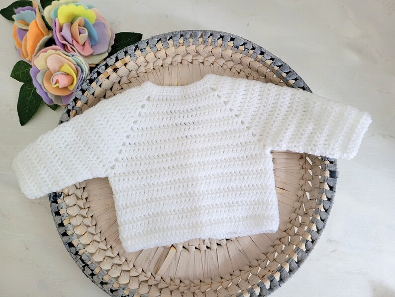 0-3 month White Crochet Cardigan and booties outfit, Ready to Send Gift for baby, White knitted baby jumper, Baby Sweater, Baby shower gift image 3