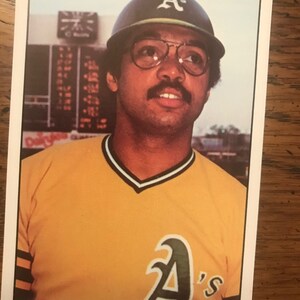 Reggie Jackson 1975 SSPC Baseball Card (As Pictured) (Original Issue) (1211)