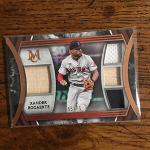 Tarjeta de béisbol Topps Primary Pieces Quad Relic de Xander Bogaerts 55/75 (edición original) (como se muestra en la imagen) (5241)