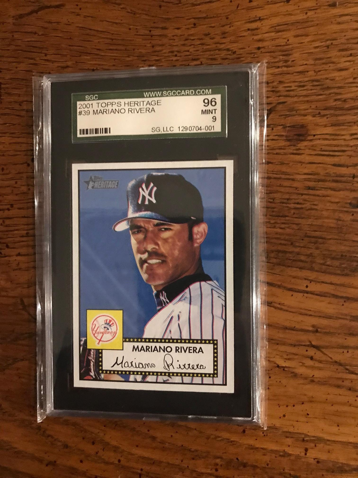 MLB Mariano a サインカード il_fullxfull.7568642623_teaq.jpg