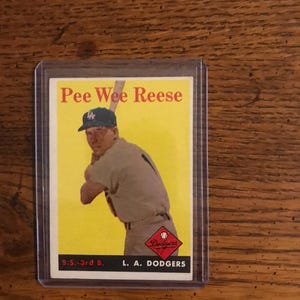 Tarjeta de béisbol Topps de Pee Wee Reese de 1958 (edición original) (como se muestra) (5929)