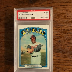 Frank Robinson 1972 Topps Baseball Card PSA 7 (come da foto) (edizione originale) (04998)