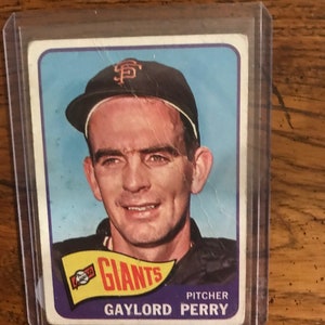Gaylord Perry 1965 Topps Baseball Card (Original Issue) (As Pictured) (4342)