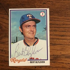 Tarjeta de béisbol Topps de 1978 con autógrafos de Bert Blyleven (edición original) (como se muestra en la imagen) (5919)