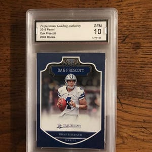 Cartão de futebol Dak Prescott Panini classificado como 10 (conforme ilustrado) (edição original) (5445)
