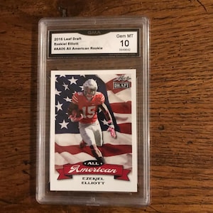 Cartão de futebol americano Ezekiel Elliott Leaf Draft classificado como 10 (conforme ilustrado) (edição original) (5436)