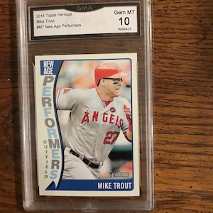 Tarjeta de béisbol Topps Heritage de Mike Trout GMA 10 (edición original) (como se muestra en la imagen) (5018)