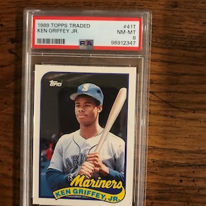 Ken Griffey Jr. 1988 Topps scambiata carta da baseball PSA 8 (come in foto) (edizione originale) (5834)