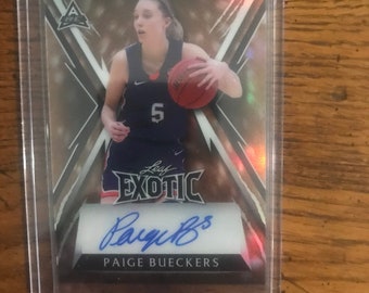 Paige Bueckers Autograph Leaf Exotic Basketball Card (Original Issue) (As Pictured)  (3477)