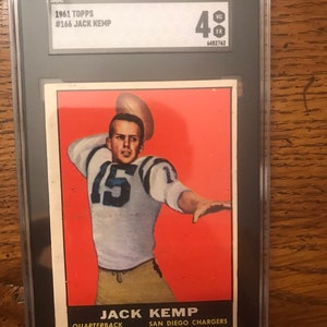 Jack Kemp con calificación SGC 4. 1961 Topps Football Card (como se muestra en la imagen) (edición original) (1958)