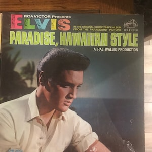 Elvis Presley LP Paradise Hawaiian Style  free shipping In USA  (B003)
