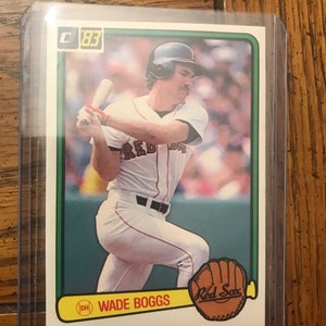 Wade Boggs  Rookie 1983 Donruss Baseball Card (As Pictured)  (Original Issue) (1076)