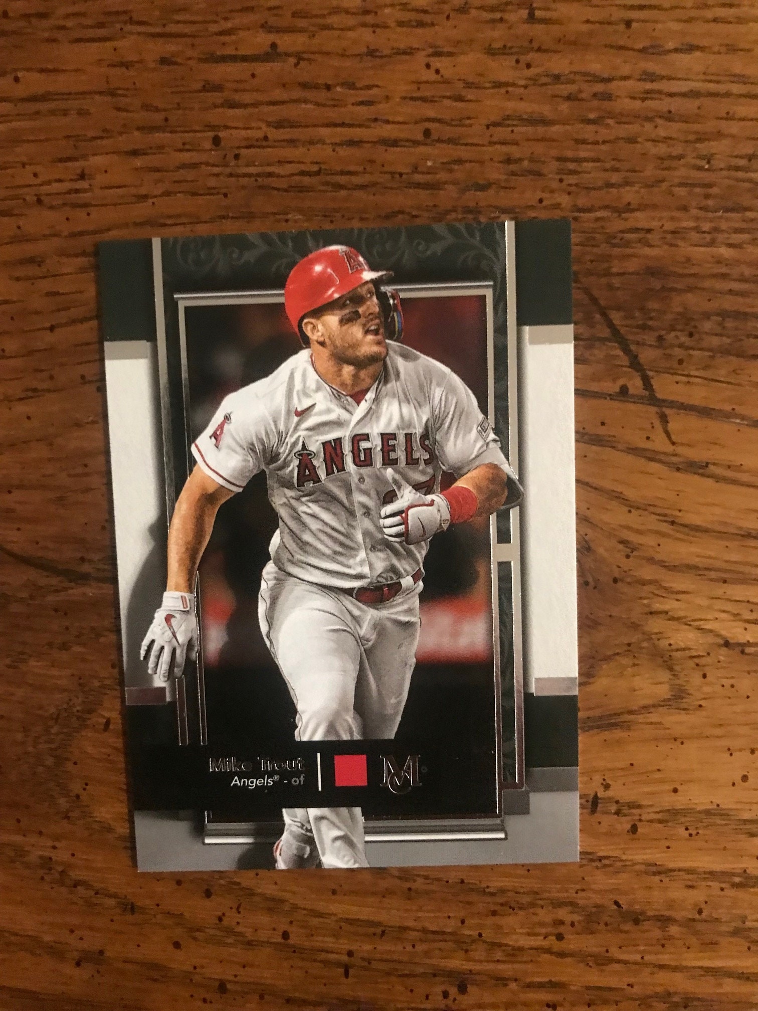 mike trout rare baseball card 2011 Bowman Chrome Draft Blue Refractor Rookie /199 BGS 9.5. Like my guy @abregcards does, I had to pull out a worthy card for a monumental performance. Trout put Mike Trout RARE REFRACTOR INVESTMENT