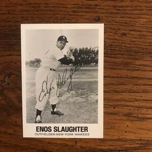 Carta da baseball TCMA autografata da Enos Slaughter (edizione originale) (come in foto) (5894)