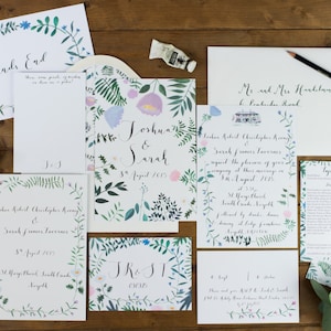 Personalizables para imprimir ilustrada invitación Floral de la boda flor silvestre - caligrafía a la carta