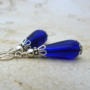 Dark Blue Vintage Style Earrings, Dark Blue and Silver Dangles, Teardrop Glass Bead Earrings, Romantic Jewelry