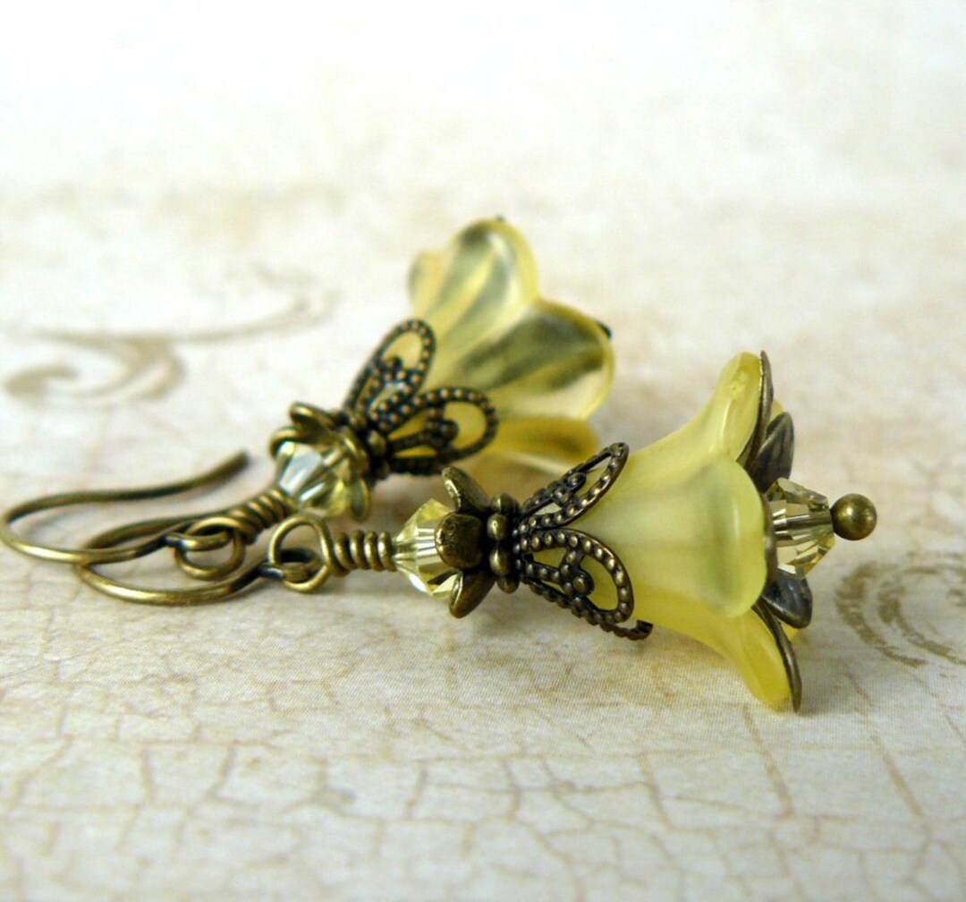 Yellow Flower Earrings, Pale Yellow Lucite Flower Dangles, Vintage ...