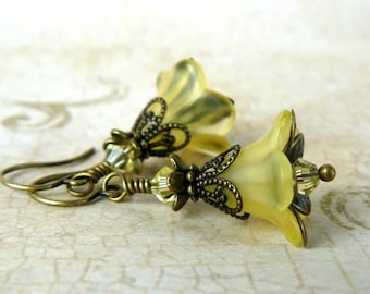 Yellow Flower Earrings, Pale Yellow Lucite Flower Dangles, Vintage Style Earrings, Spring Yellow Drops, Gift for Her, Yellow Earrings