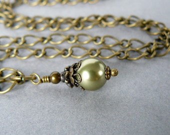 Colar verde claro, pingente de pérola verde estilo vintage, colar de pérolas de cristal verde folha