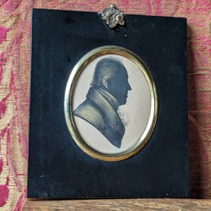 Antique silhouette portrait of a man c1820s