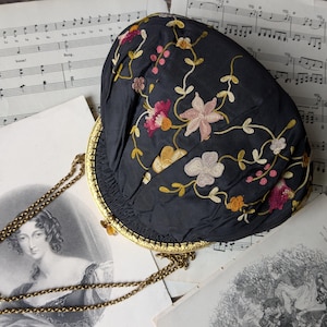 c1930s embroidered purse