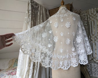 Antique lace cape collar, some small flaws