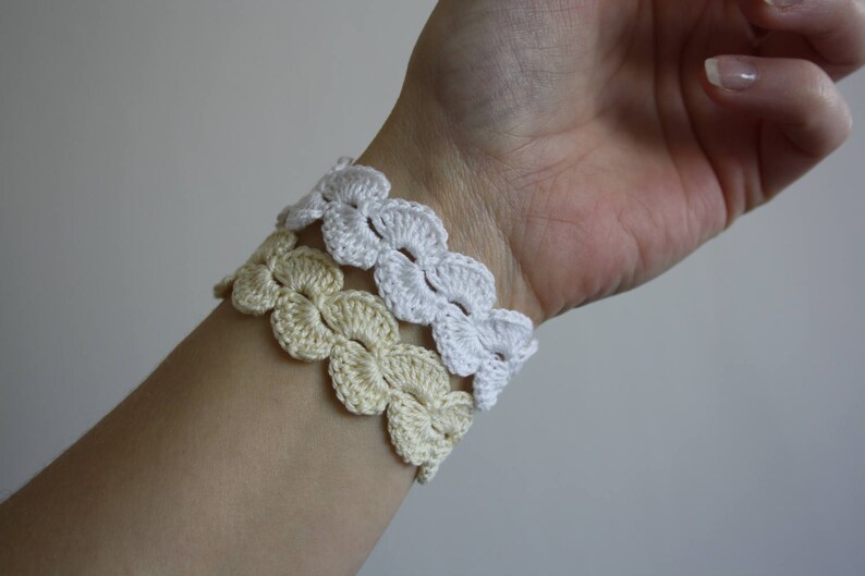 Crochet Bracelet With Pearl image 4